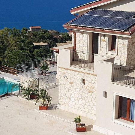 B&B Terrazze Chiaramontane Marina di Palma Luaran gambar