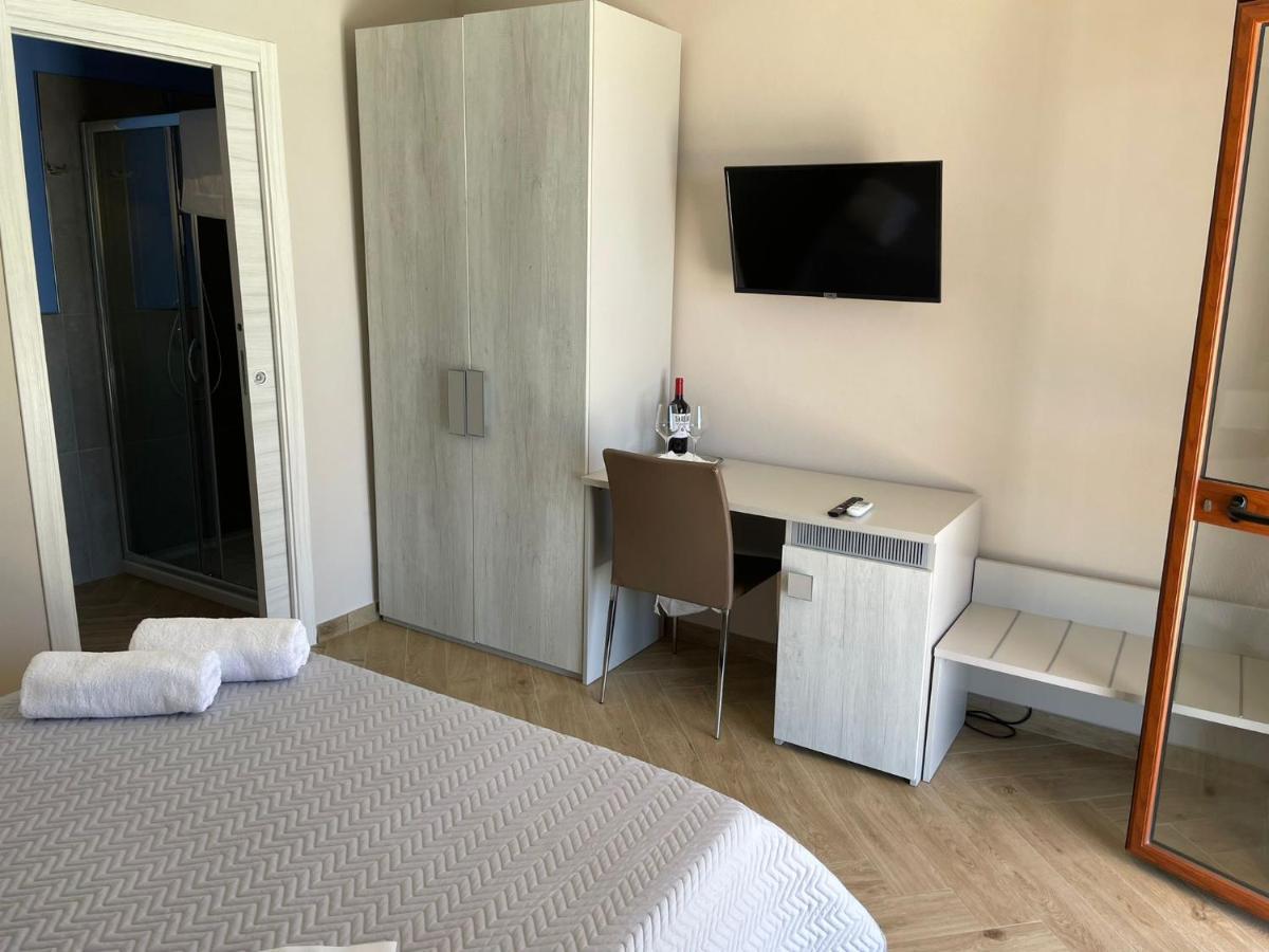 B&B Terrazze Chiaramontane Marina di Palma Luaran gambar