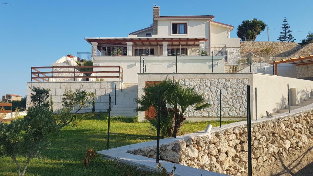 B&B Terrazze Chiaramontane Marina di Palma Luaran gambar