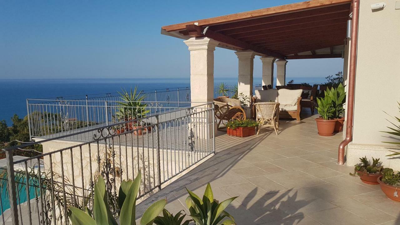 B&B Terrazze Chiaramontane Marina di Palma Luaran gambar