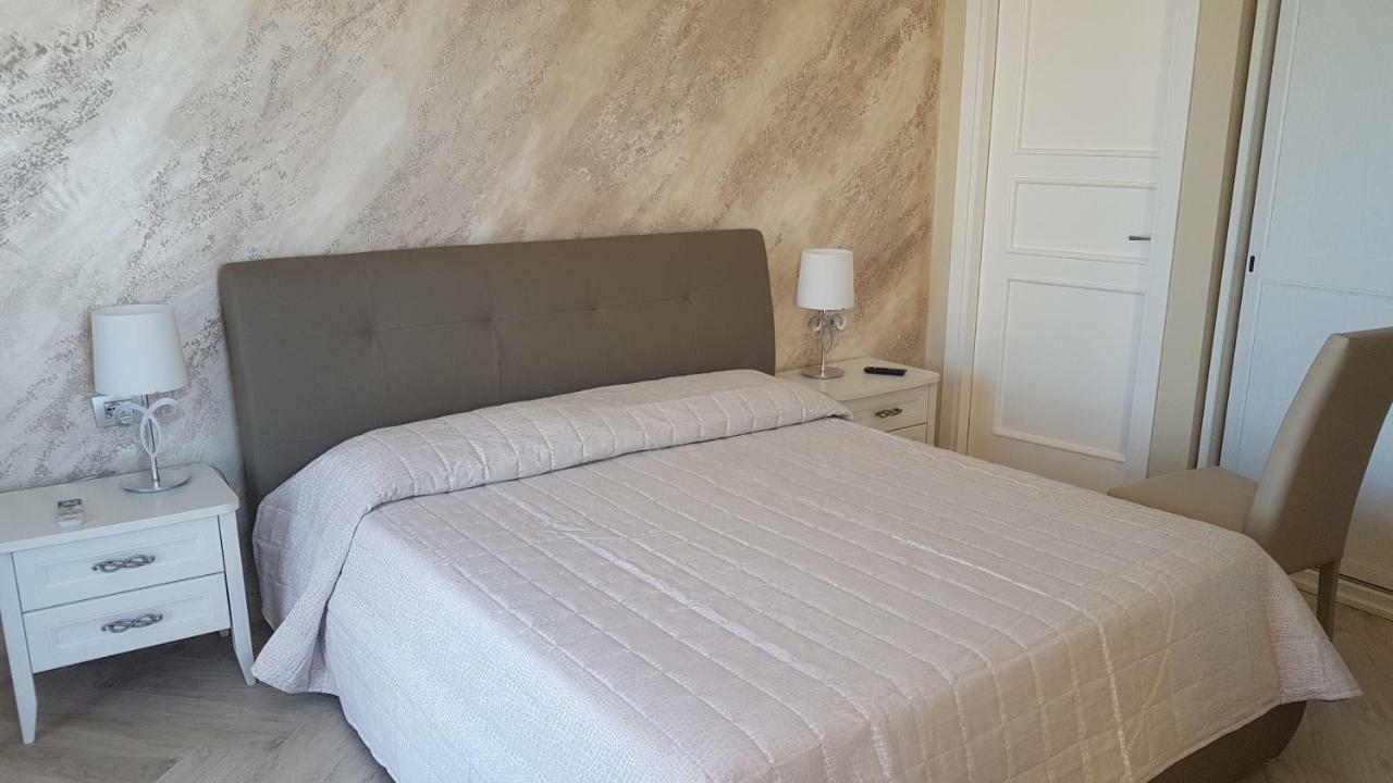 B&B Terrazze Chiaramontane Marina di Palma Luaran gambar