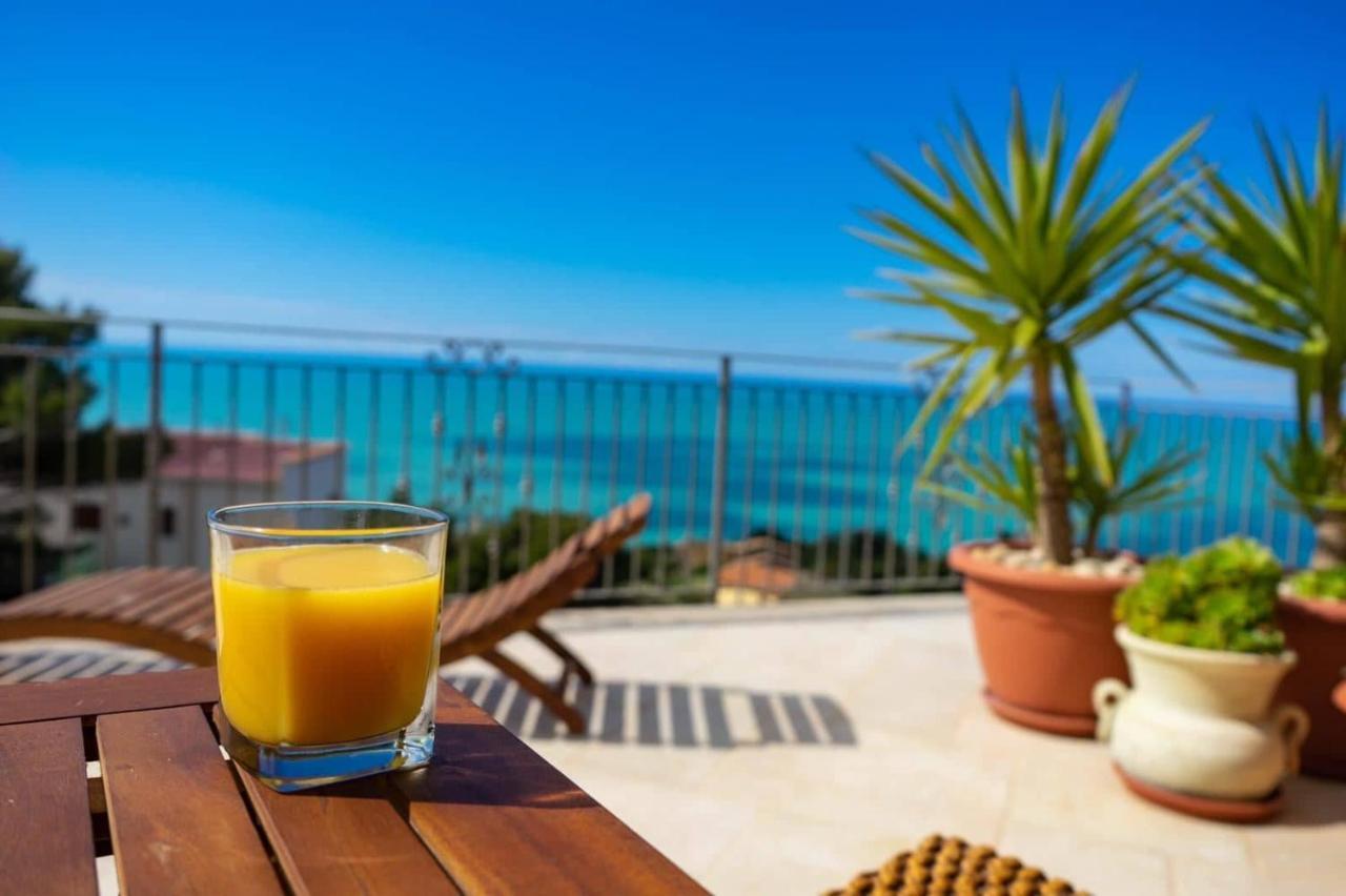 B&B Terrazze Chiaramontane Marina di Palma Luaran gambar