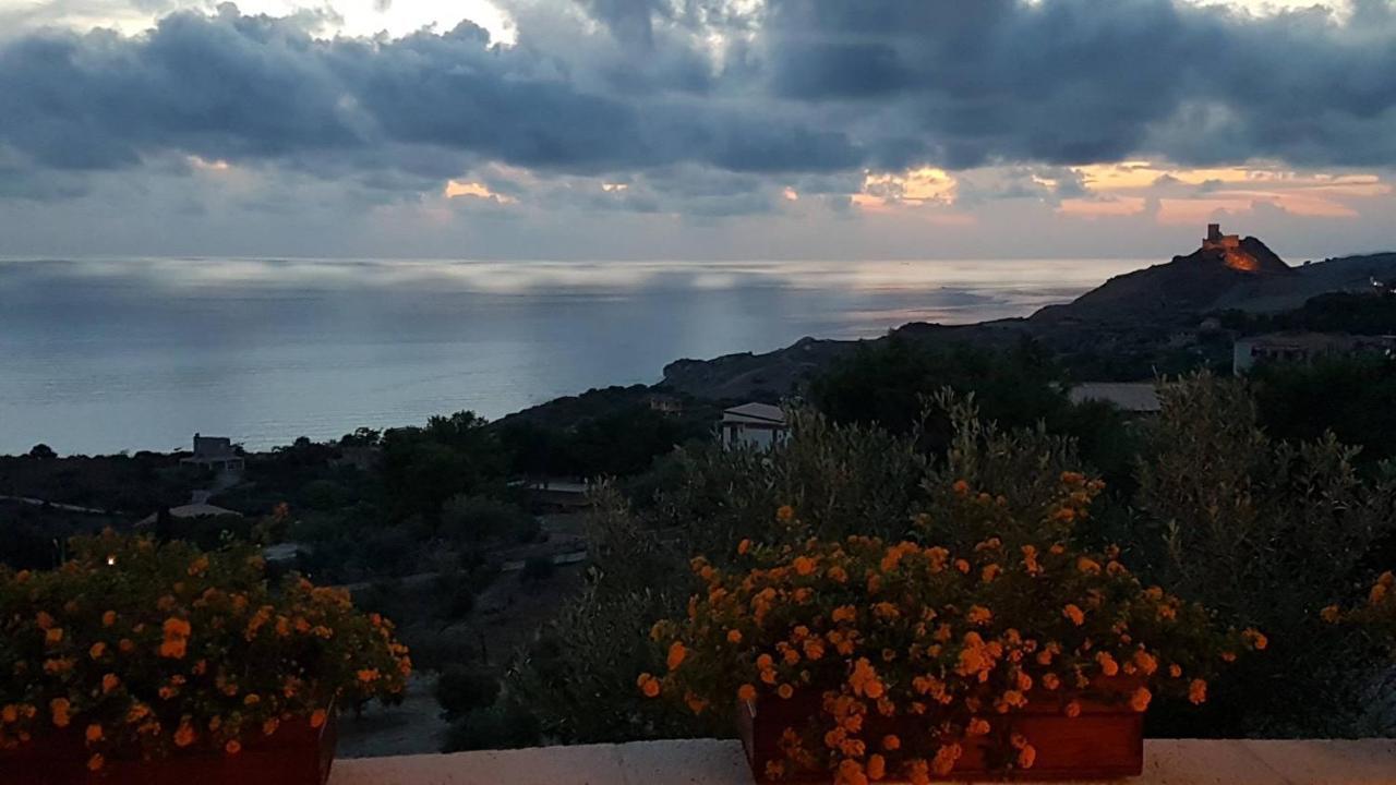 B&B Terrazze Chiaramontane Marina di Palma Luaran gambar