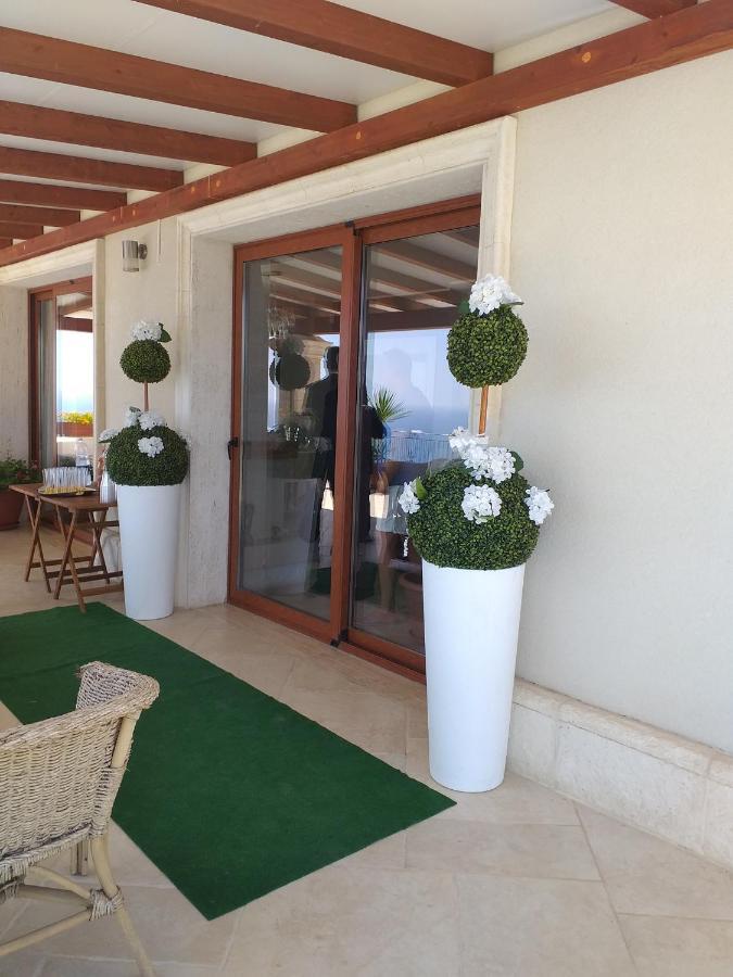 B&B Terrazze Chiaramontane Marina di Palma Luaran gambar