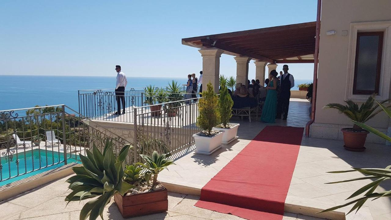 B&B Terrazze Chiaramontane Marina di Palma Luaran gambar
